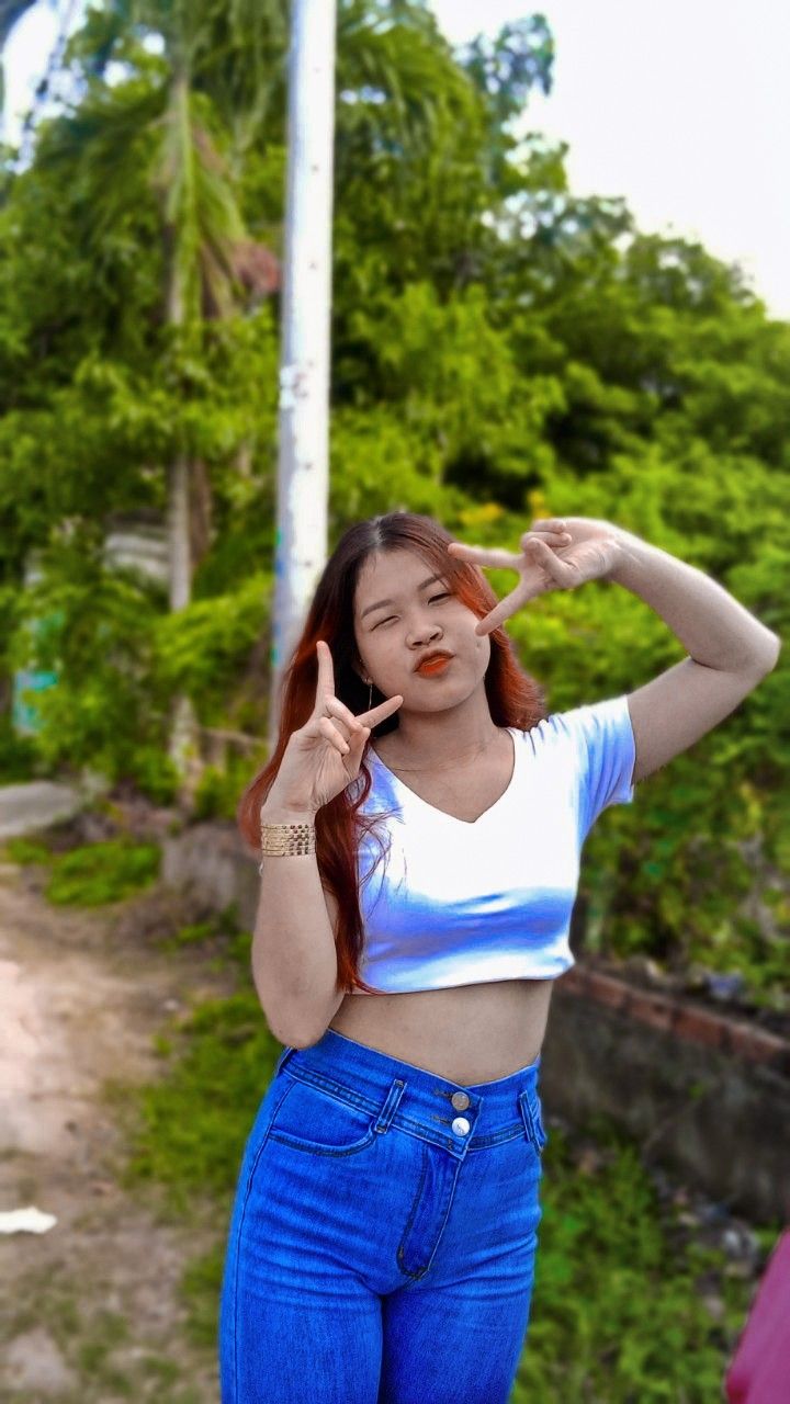 Wow! bök3p 2025 Indonesia Viral Gadis Muda Cantik Bersenandung di Gubuk Depan Umum 2026 Trending Indonesia